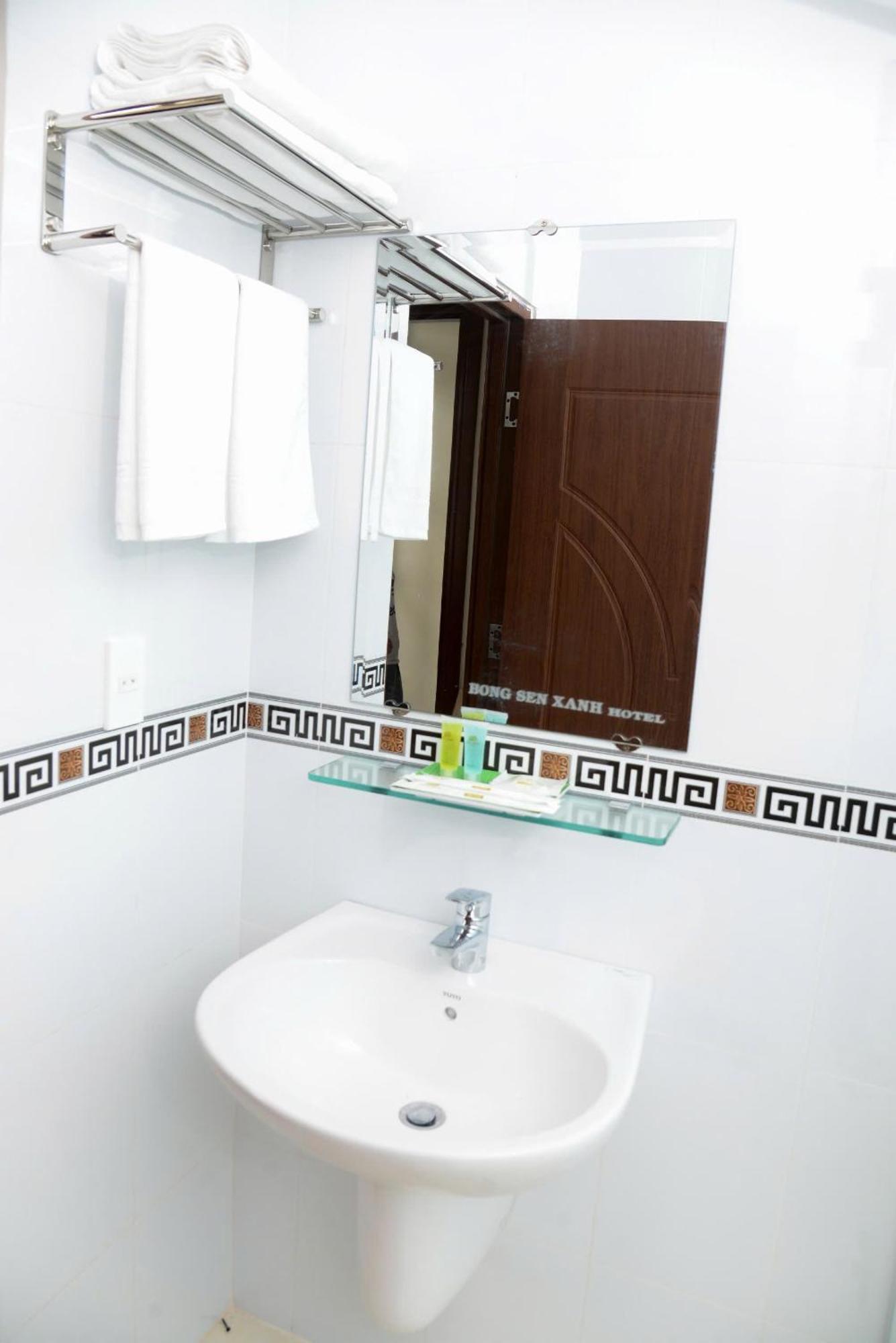 Cao Lãnh Bong Sen Xanh Hotel מראה חיצוני תמונה